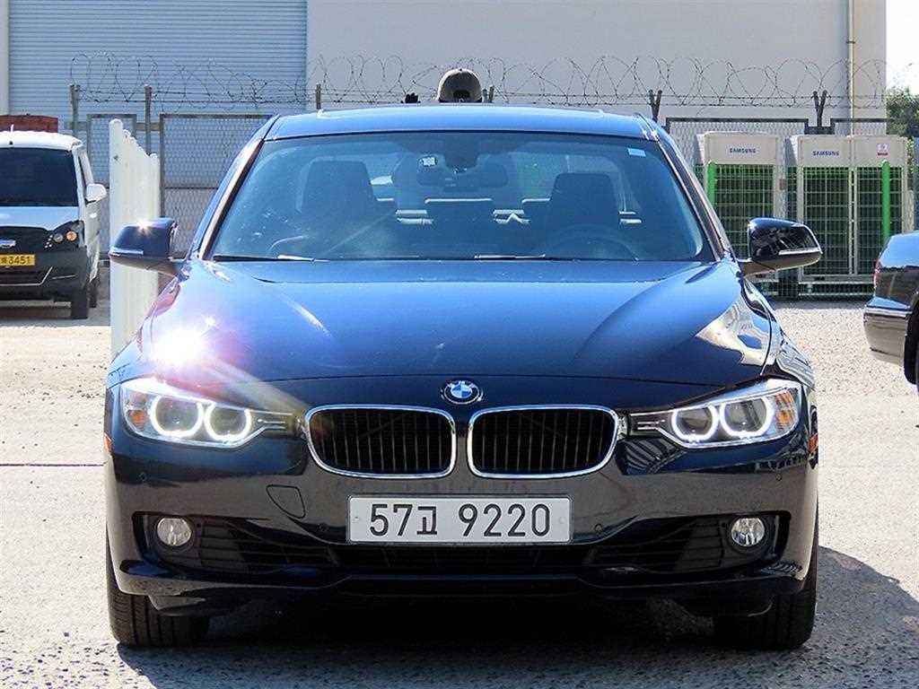 bmw3시리즈 대표 이미지
